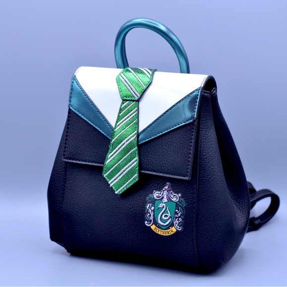Harry Potter Mini Backpack Hogwarts Collection - Danielle Nicole - Picture 4 of 9